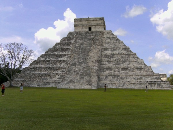 Grande Pyramide de Chichen Itza